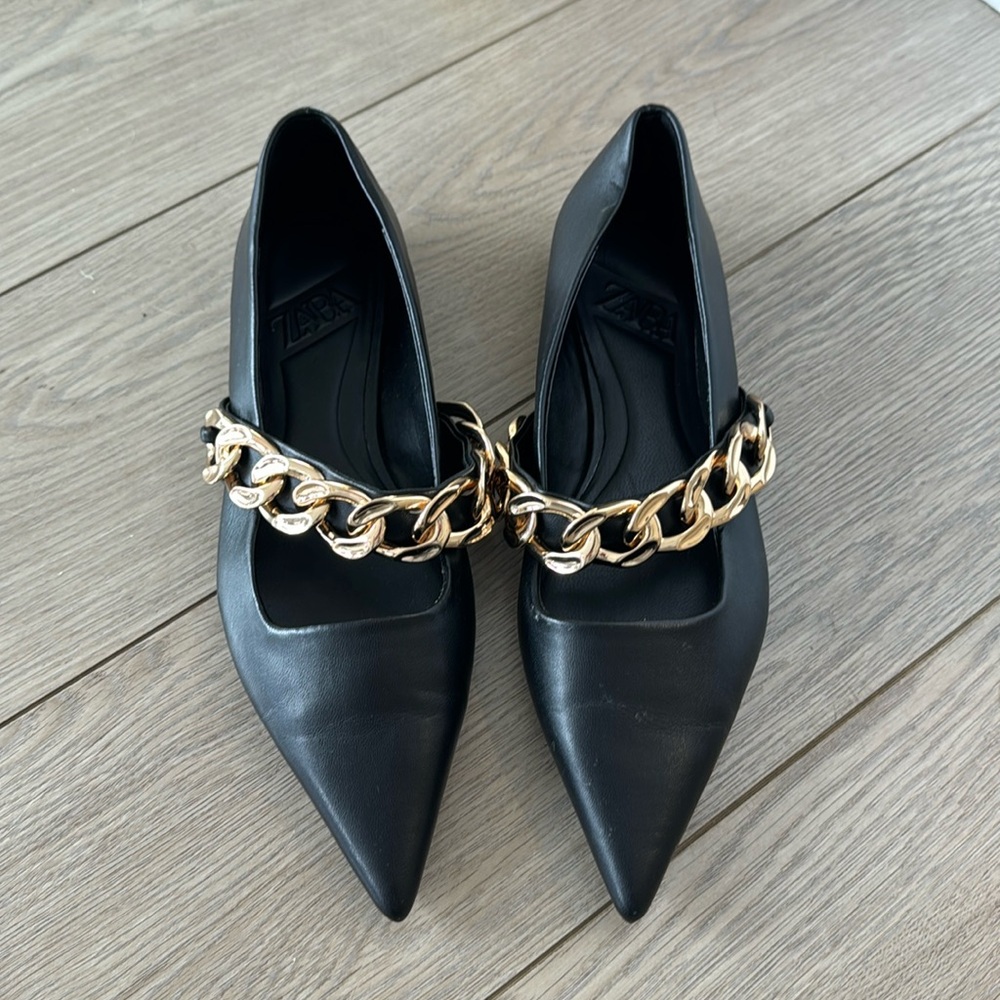 Zara flats